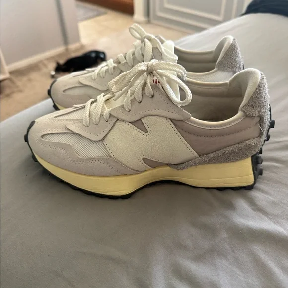 New Balance Cream and Yellow Athletic Shoes - Picture 1 of 4